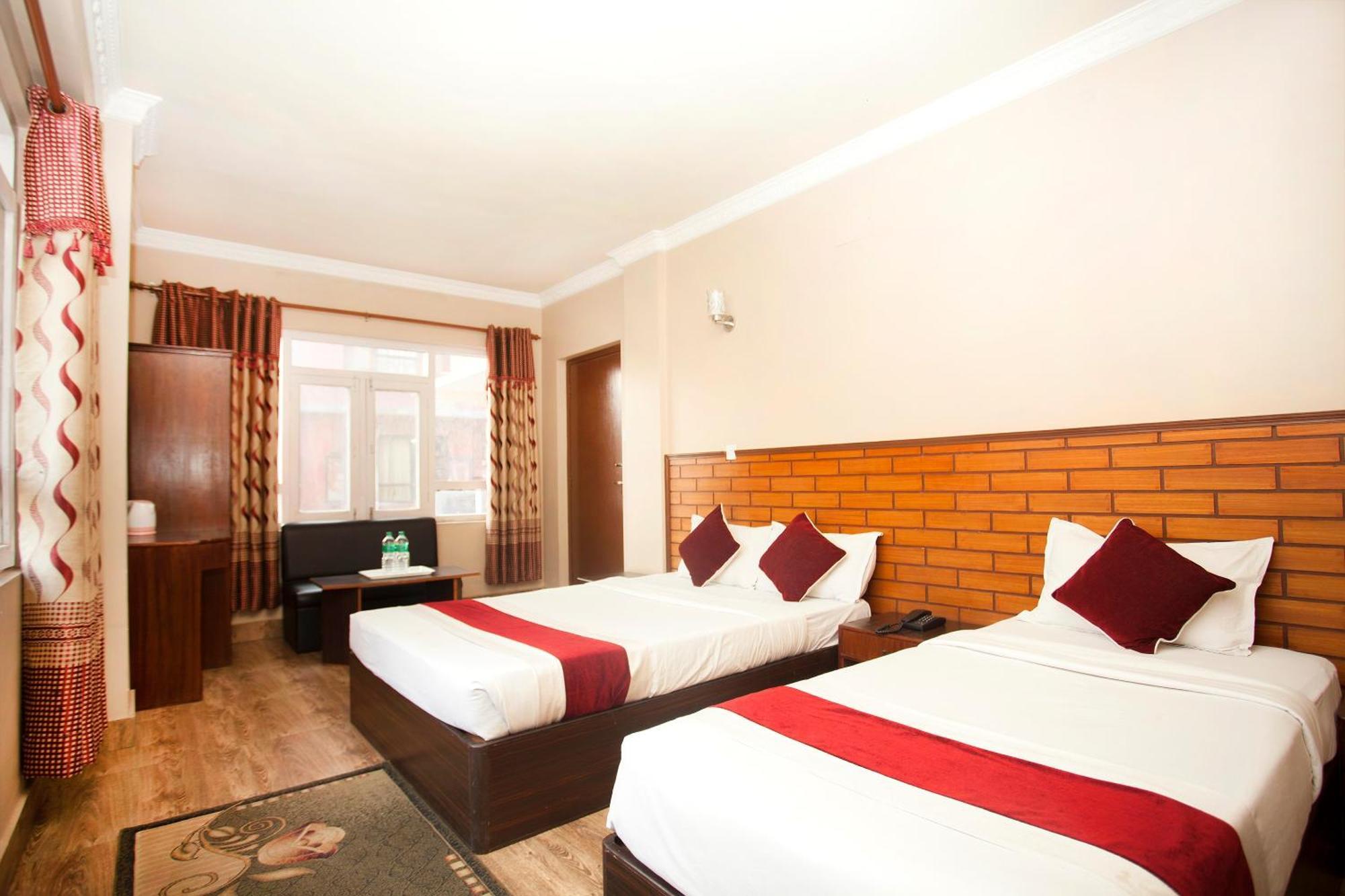 Hotel Holiday Taj Katmandu Dış mekan fotoğraf